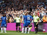 开云体育APP下载-激烈对抗席卷球场，胜负难分令人期待