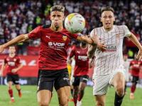 开云平台-华伦西亚力保榜首，巴伦西亚遭遇连败