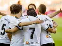 开云平台-埃瓦尔主场紧要，挣扎守住重心的简单介绍