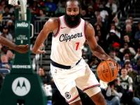 开云体育官方网站-快船逆转独行侠，取得四连胜