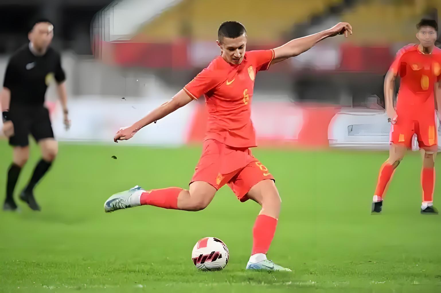 亚洲明星球员涌现,成为球队重要支柱 亚洲明星球员涌现,成为球队重要支柱