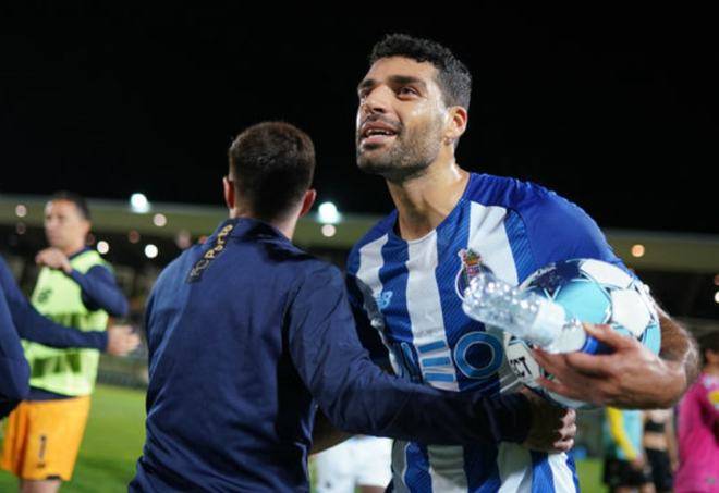 拉齐奥轻松击败对手,势不可挡 拉齐奥轻松击败对手,势不可挡