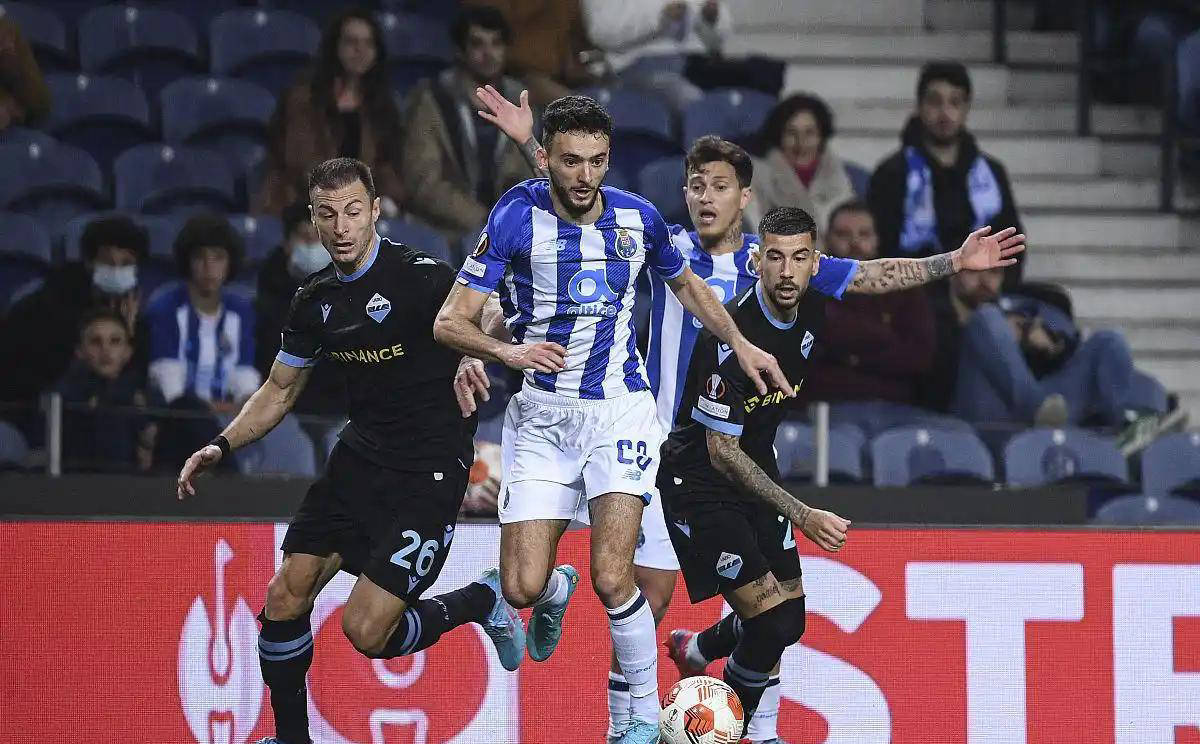 柏林赫塔连胜轻松收官,全队表现势如破竹 柏林赫塔连胜轻松收官,全队表现势如破竹