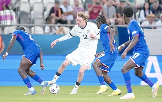 英格兰迎战德国,在比赛中展现实力的简单介绍 英格兰迎战德国,在比赛中展现实力的简单介绍