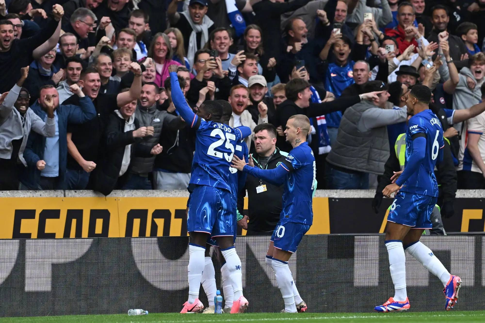 巴萨新援大放异彩,助球队逆转胜的简单介绍 巴萨新援大放异彩,助球队逆转胜的简单介绍