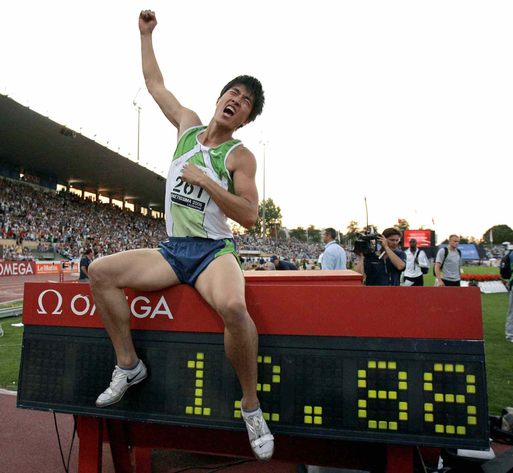 科威特运动员夺得冠军,表现出色 科威特运动员夺得冠军,表现出色