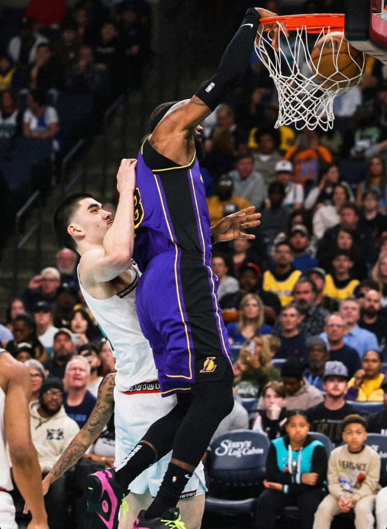 灰熊击败湖人,破除不败走势 灰熊击败湖人,破除不败走势