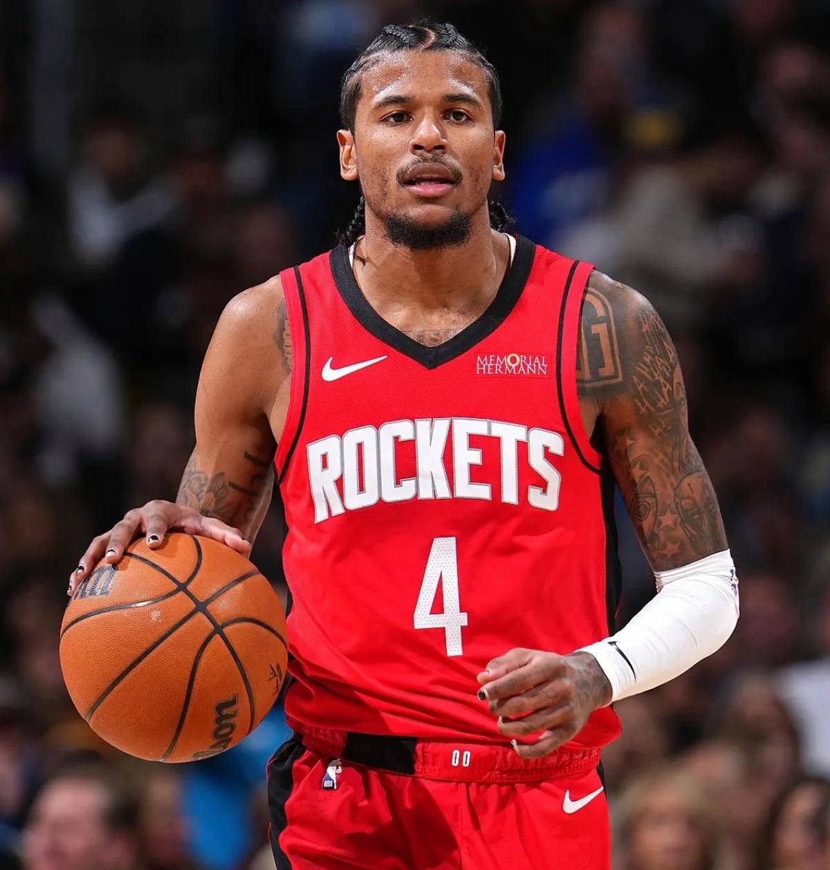 火箭客场击败魔术,哈登砍下30+10 火箭客场击败魔术,哈登砍下30+10